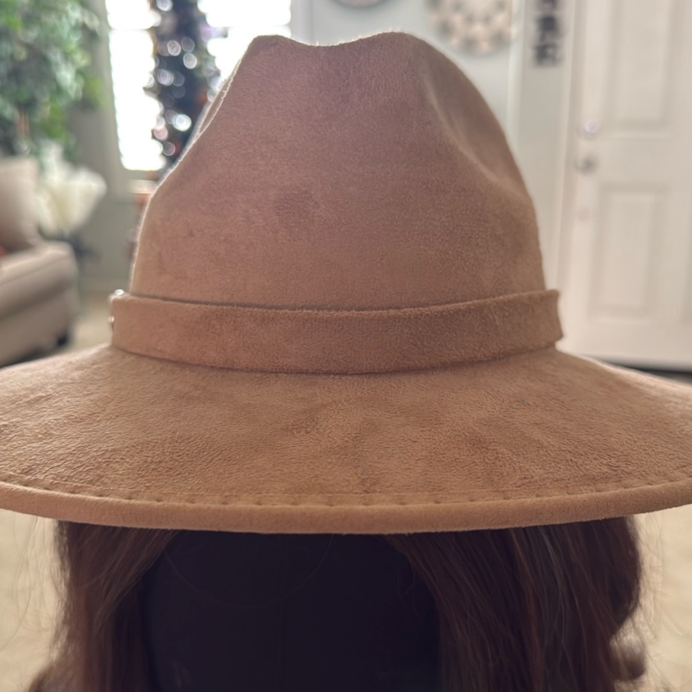 Tan Suede women’s hat